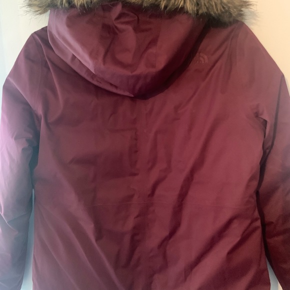 North face winter coat - Picture 3 of 4